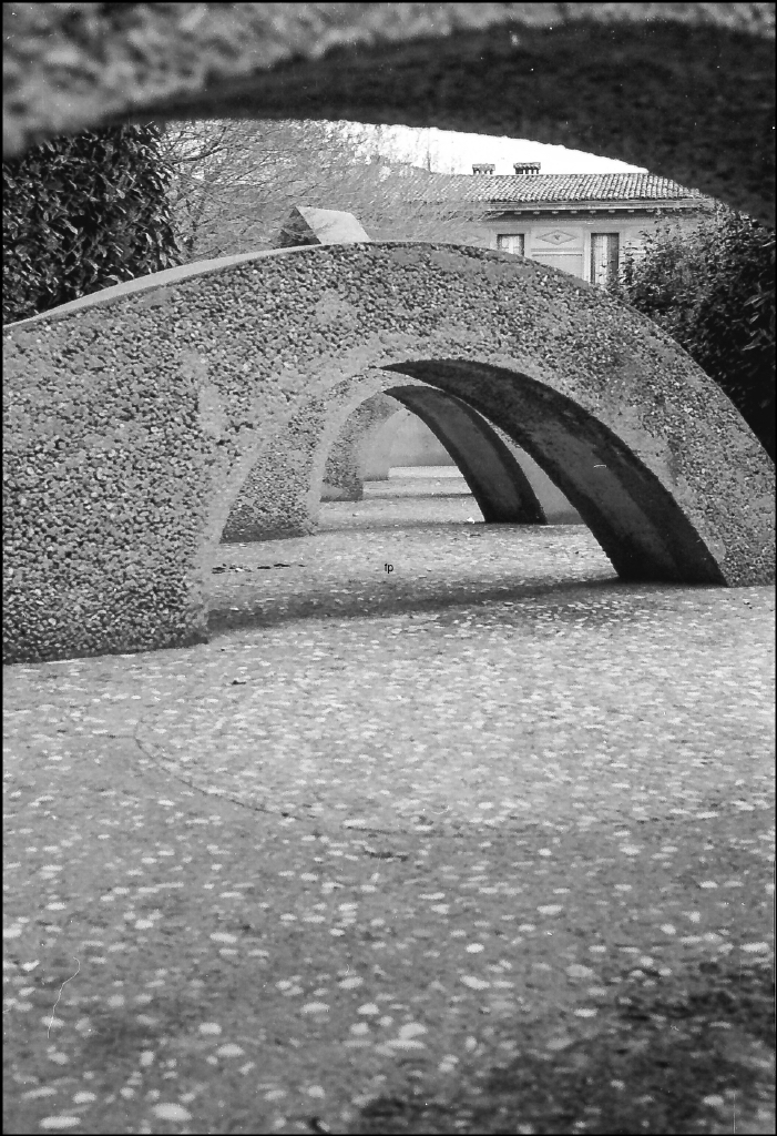 Giardini del Guasto, Bologna | arch: Filippini 1973 | ph: Federico Passi@1983