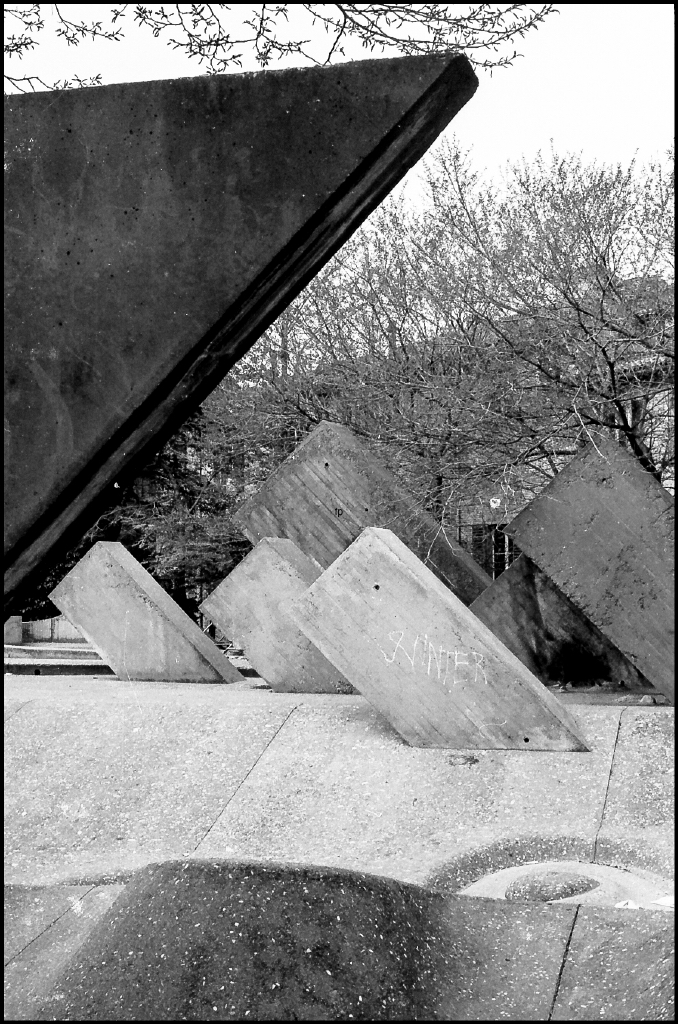 Giardini del Guasto, Bologna | arch: Filippini 1973 | ph: Federico Passi@1983