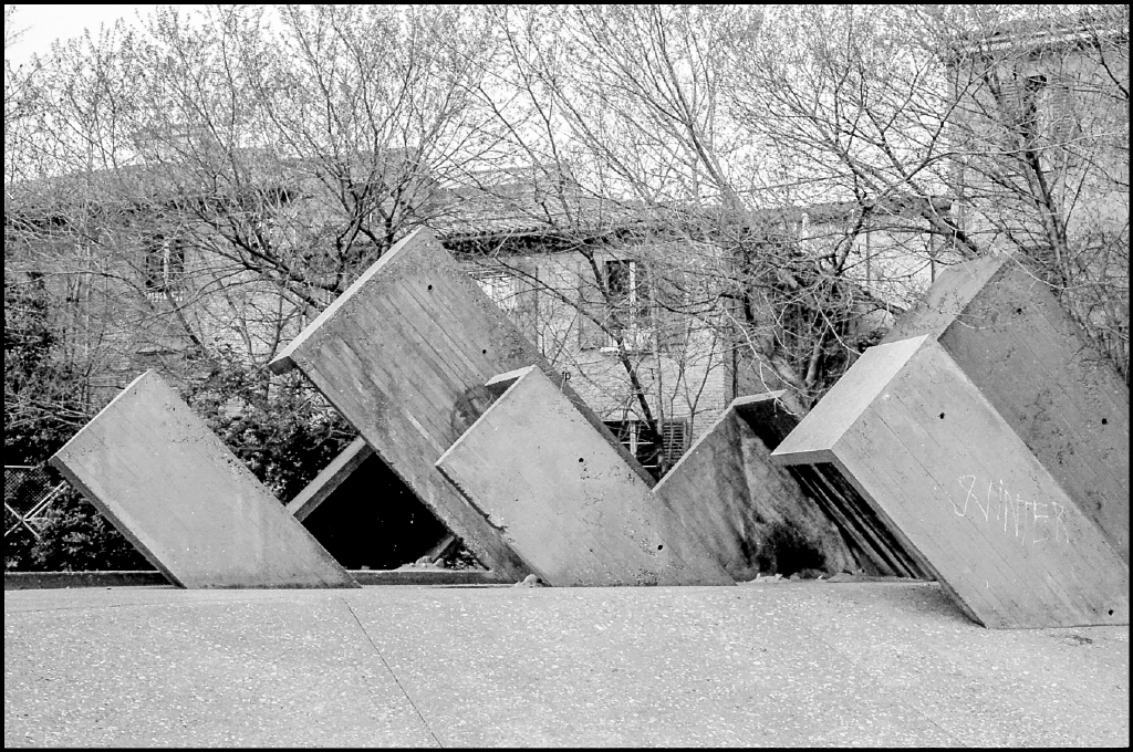 Giardini del Guasto, Bologna | arch: Filippini 1973 | ph: Federico Passi@1983